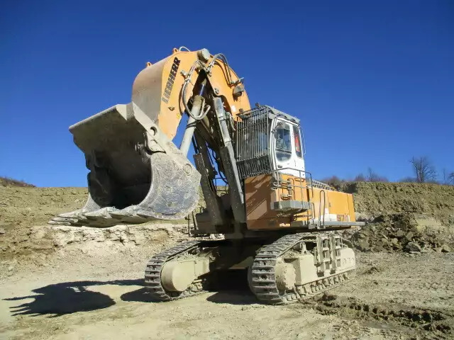 2013 Liebherr R 974 C Hochlöffel - Telakaivukone: kuva 2013 Liebherr R 974 C Hochlöffel - Telakaivukone 2013 Liebherr R 974 C Hochlöffel - Telakaivukone: kuva 2013 Liebherr R 974 C Hochlöffel - Telakaivukone