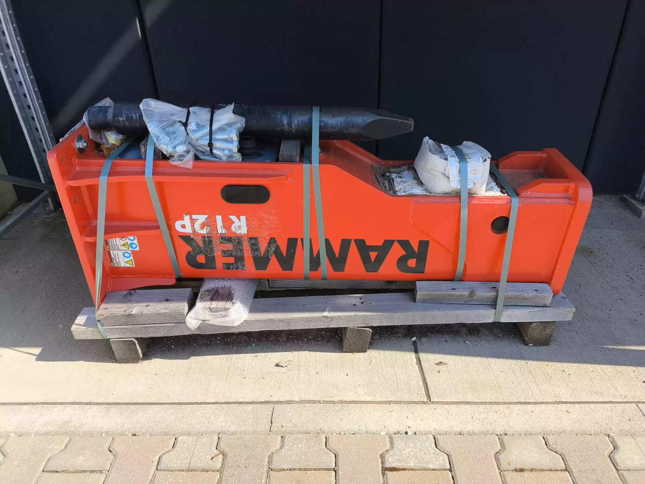 2023 Rammer R12P - Iskuvasara: kuva 2023 Rammer R12P - Iskuvasara 2023 Rammer R12P - Iskuvasara: kuva 2023 Rammer R12P - Iskuvasara