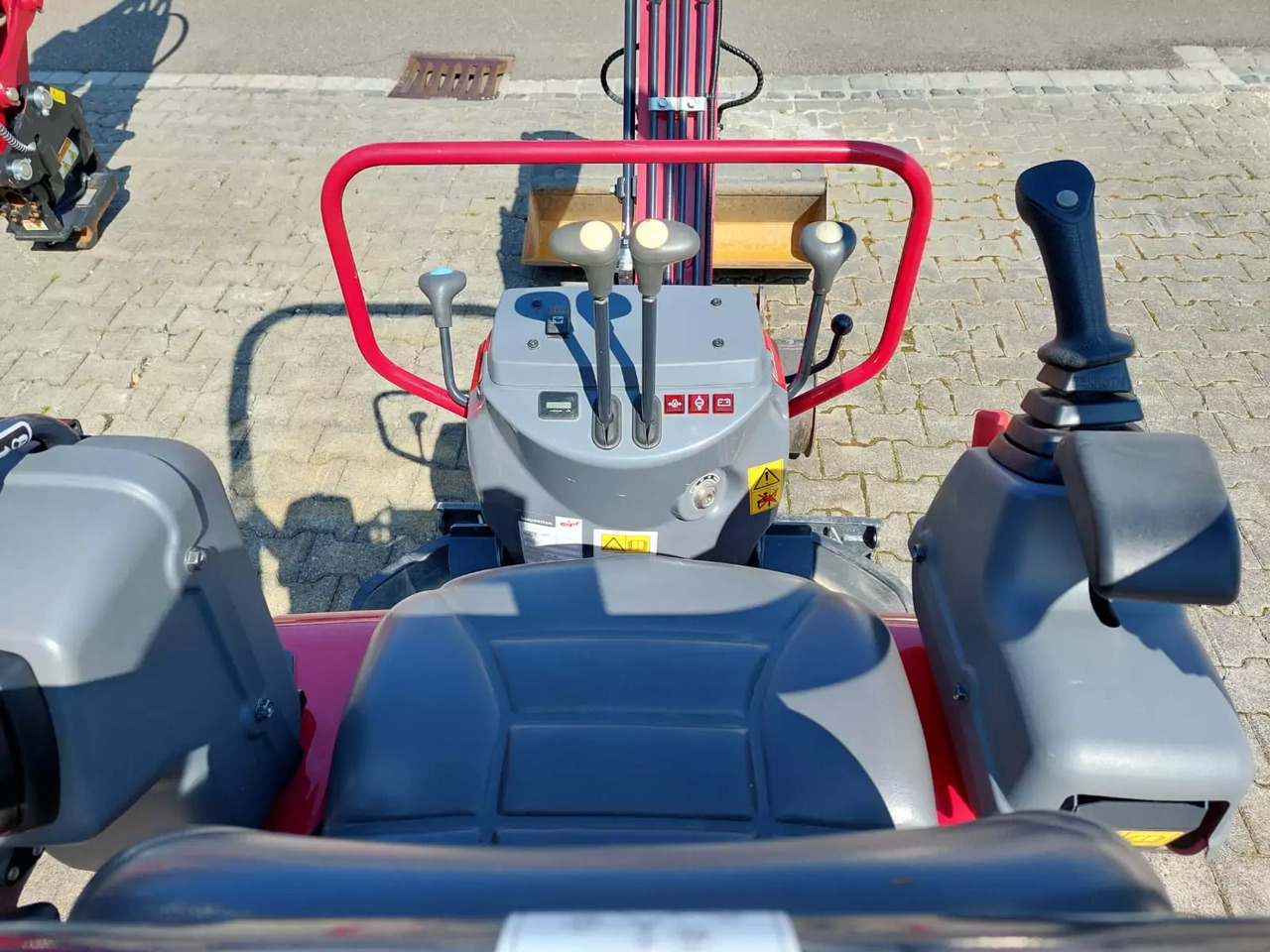 2023 Yanmar Vio 12 - Minikuormaaja: kuva 2023 Yanmar Vio 12 - Minikuormaaja 2023 Yanmar Vio 12 - Minikuormaaja: kuva 2023 Yanmar Vio 12 - Minikuormaaja