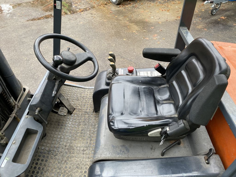 Heli Heftruck AC40 - Sähkötrukki: kuva Heli Heftruck AC40 - Sähkötrukki Heli Heftruck AC40 - Sähkötrukki: kuva Heli Heftruck AC40 - Sähkötrukki