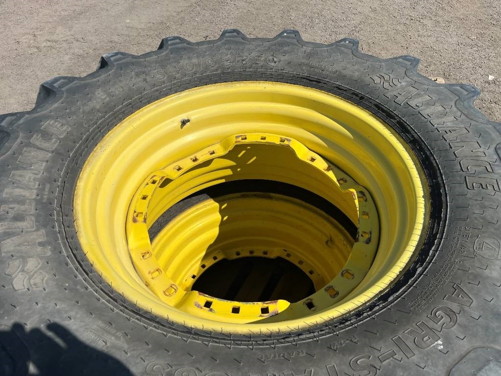 Alliance 540/65R30 till John Deere 7920 mfl - Rengas - Maatalouskoneet: kuva Alliance 540/65R30 till John Deere 7920 mfl - Rengas - Maatalouskoneet Alliance 540/65R30 till John Deere 7920 mfl - Rengas - Maatalouskoneet: kuva Alliance 540/65R30 till John Deere 7920 mfl - Rengas - Maatalouskoneet