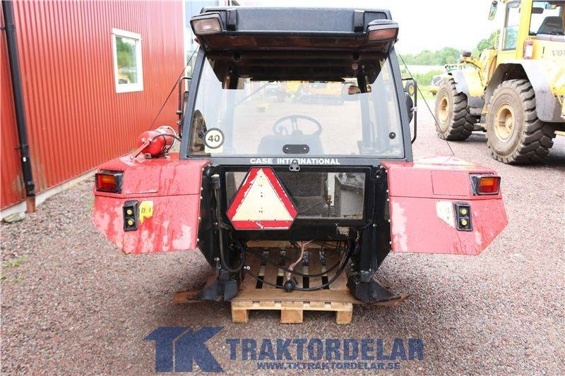 Case 5140 Maxxum  - Ohjaamo - Traktori: kuva Case 5140 Maxxum  - Ohjaamo - Traktori Case 5140 Maxxum  - Ohjaamo - Traktori: kuva Case 5140 Maxxum  - Ohjaamo - Traktori