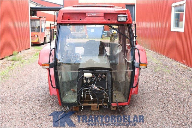 Case 5140 Maxxum  - Ohjaamo - Traktori: kuva Case 5140 Maxxum  - Ohjaamo - Traktori Case 5140 Maxxum  - Ohjaamo - Traktori: kuva Case 5140 Maxxum  - Ohjaamo - Traktori