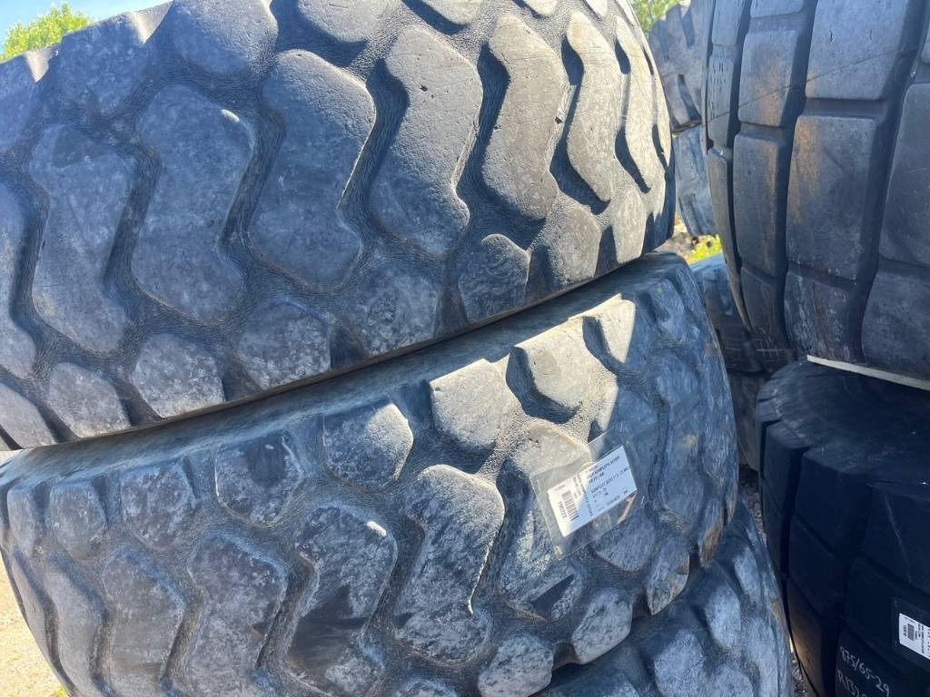Michelin XHA 17,5-R25 till Volvo L50E C D B - Rengas - Rakennuskoneet: kuva Michelin XHA 17,5-R25 till Volvo L50E C D B - Rengas - Rakennuskoneet Michelin XHA 17,5-R25 till Volvo L50E C D B - Rengas - Rakennuskoneet: kuva Michelin XHA 17,5-R25 till Volvo L50E C D B - Rengas - Rakennuskoneet