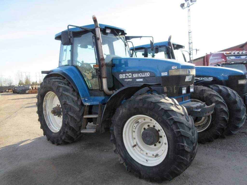 New Holland 8870 Dismantled for spare parts - Traktori: kuva New Holland 8870 Dismantled for spare parts - Traktori New Holland 8870 Dismantled for spare parts - Traktori: kuva New Holland 8870 Dismantled for spare parts - Traktori