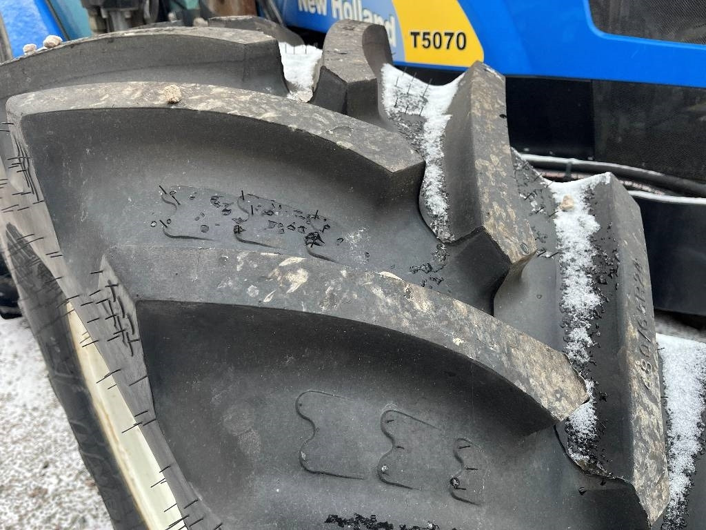 New Holland T 5070 Dismantled. Only spare parts - Traktori: kuva New Holland T 5070 Dismantled. Only spare parts - Traktori New Holland T 5070 Dismantled. Only spare parts - Traktori: kuva New Holland T 5070 Dismantled. Only spare parts - Traktori