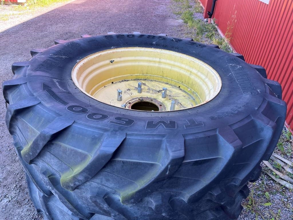 Trelleborg 520/85R38 till John Deere 7920 mfl - Rengas - Maatalouskoneet: kuva Trelleborg 520/85R38 till John Deere 7920 mfl - Rengas - Maatalouskoneet Trelleborg 520/85R38 till John Deere 7920 mfl - Rengas - Maatalouskoneet: kuva Trelleborg 520/85R38 till John Deere 7920 mfl - Rengas - Maatalouskoneet