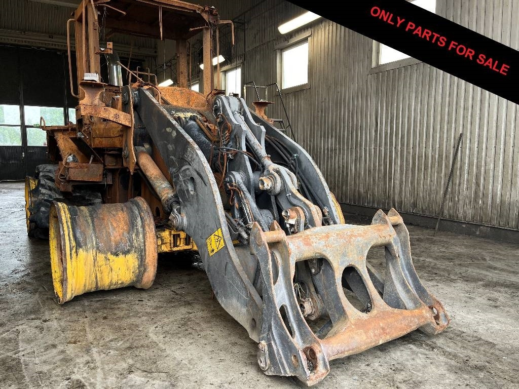 Volvo L 70 F Dismantled: only spare parts - Pyöräkuormaaja: kuva Volvo L 70 F Dismantled: only spare parts - Pyöräkuormaaja Volvo L 70 F Dismantled: only spare parts - Pyöräkuormaaja: kuva Volvo L 70 F Dismantled: only spare parts - Pyöräkuormaaja