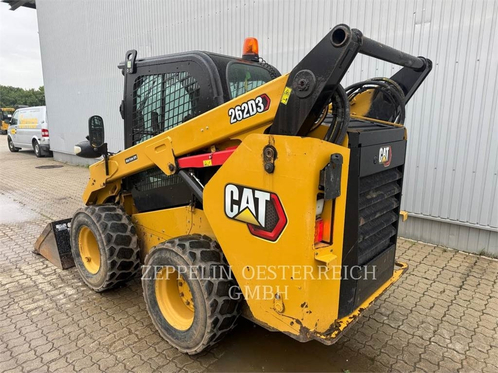 CAT 262D3 - Liukuohjattu kuormaaja: kuva CAT 262D3 - Liukuohjattu kuormaaja CAT 262D3 - Liukuohjattu kuormaaja: kuva CAT 262D3 - Liukuohjattu kuormaaja
