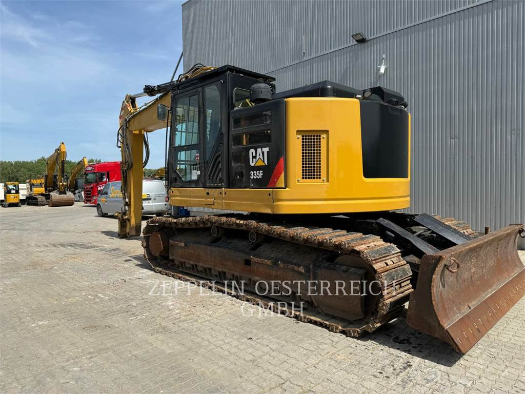CAT 335FLCR - Telakaivukone: kuva CAT 335FLCR - Telakaivukone CAT 335FLCR - Telakaivukone: kuva CAT 335FLCR - Telakaivukone