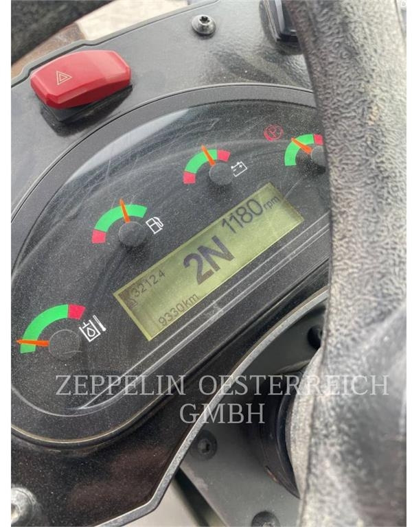 CAT 908M - Pyöräkuormaaja: kuva CAT 908M - Pyöräkuormaaja CAT 908M - Pyöräkuormaaja: kuva CAT 908M - Pyöräkuormaaja