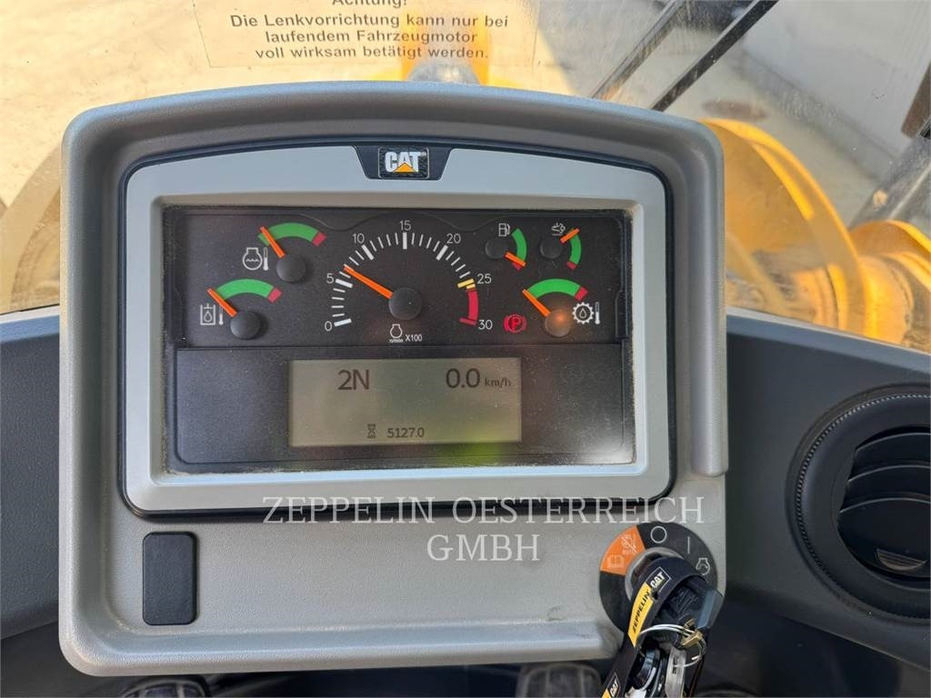 CAT 950M - Pyöräkuormaaja: kuva CAT 950M - Pyöräkuormaaja CAT 950M - Pyöräkuormaaja: kuva CAT 950M - Pyöräkuormaaja