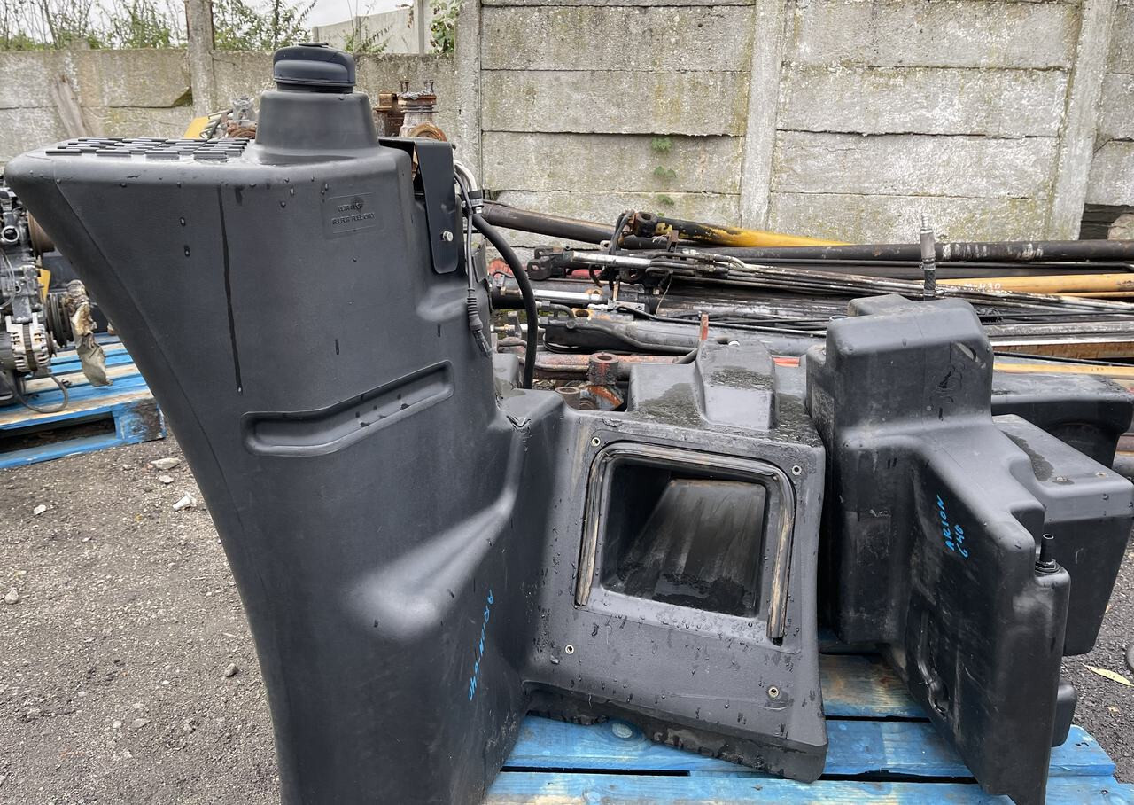 CLAAS -zbiornik paliwa Claas Arion 640 - Polttoainetankki - Maatalouskoneet: kuva CLAAS -zbiornik paliwa Claas Arion 640 - Polttoainetankki - Maatalouskoneet CLAAS -zbiornik paliwa Claas Arion 640 - Polttoainetankki - Maatalouskoneet: kuva CLAAS -zbiornik paliwa Claas Arion 640 - Polttoainetankki - Maatalouskoneet