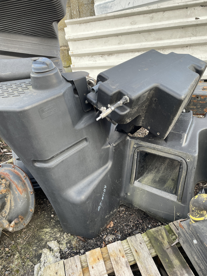 Claas Arion 610 620 630 640 650 - zbiornik paliwa bak 0021983240 - Polttoainetankki - Traktori: kuva Claas Arion 610 620 630 640 650 - zbiornik paliwa bak 0021983240 - Polttoainetankki - Traktori Claas Arion 610 620 630 640 650 - zbiornik paliwa bak 0021983240 - Polttoainetankki - Traktori: kuva Claas Arion 610 620 630 640 650 - zbiornik paliwa bak 0021983240 - Polttoainetankki - Traktori