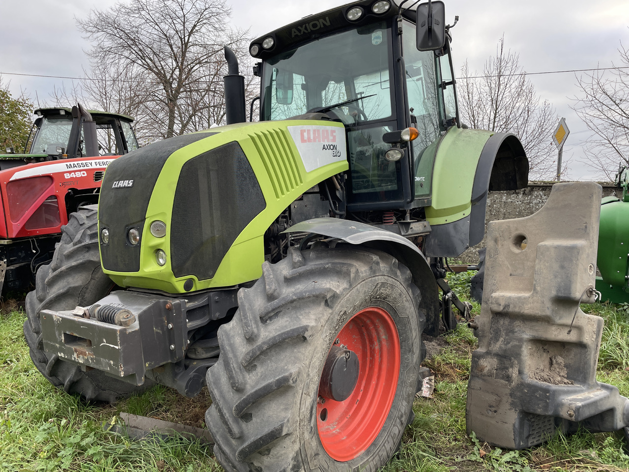Claas Axion 810 - części - maska błotniki kabina dach - Traktori: kuva Claas Axion 810 - części - maska błotniki kabina dach - Traktori Claas Axion 810 - części - maska błotniki kabina dach - Traktori: kuva Claas Axion 810 - części - maska błotniki kabina dach - Traktori