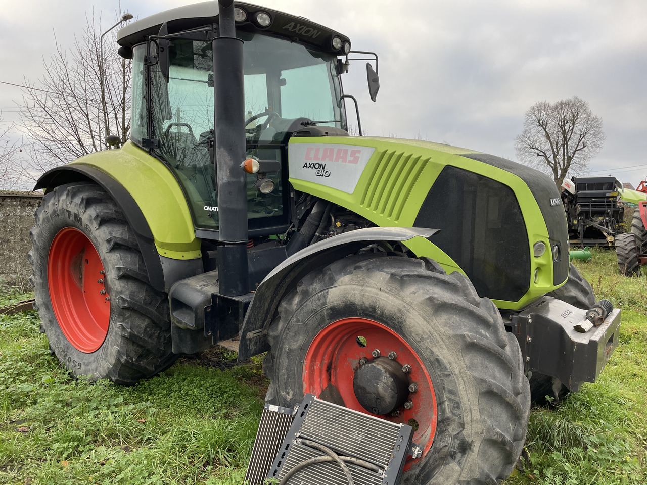 Claas Axion 810 - części - tłumik wydech - Äänenvaimennin - Traktori: kuva Claas Axion 810 - części - tłumik wydech - Äänenvaimennin - Traktori Claas Axion 810 - części - tłumik wydech - Äänenvaimennin - Traktori: kuva Claas Axion 810 - części - tłumik wydech - Äänenvaimennin - Traktori