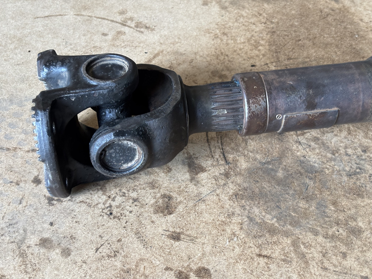 Claas Lexion 560 580 600 770 TerreraTrac Wał przegubowy półoś 0007642591 - Vetoakseli - Maatalouskoneet: kuva Claas Lexion 560 580 600 770 TerreraTrac Wał przegubowy półoś 0007642591 - Vetoakseli - Maatalouskoneet Claas Lexion 560 580 600 770 TerreraTrac Wał przegubowy półoś 0007642591 - Vetoakseli - Maatalouskoneet: kuva Claas Lexion 560 580 600 770 TerreraTrac Wał przegubowy półoś 0007642591 - Vetoakseli - Maatalouskoneet