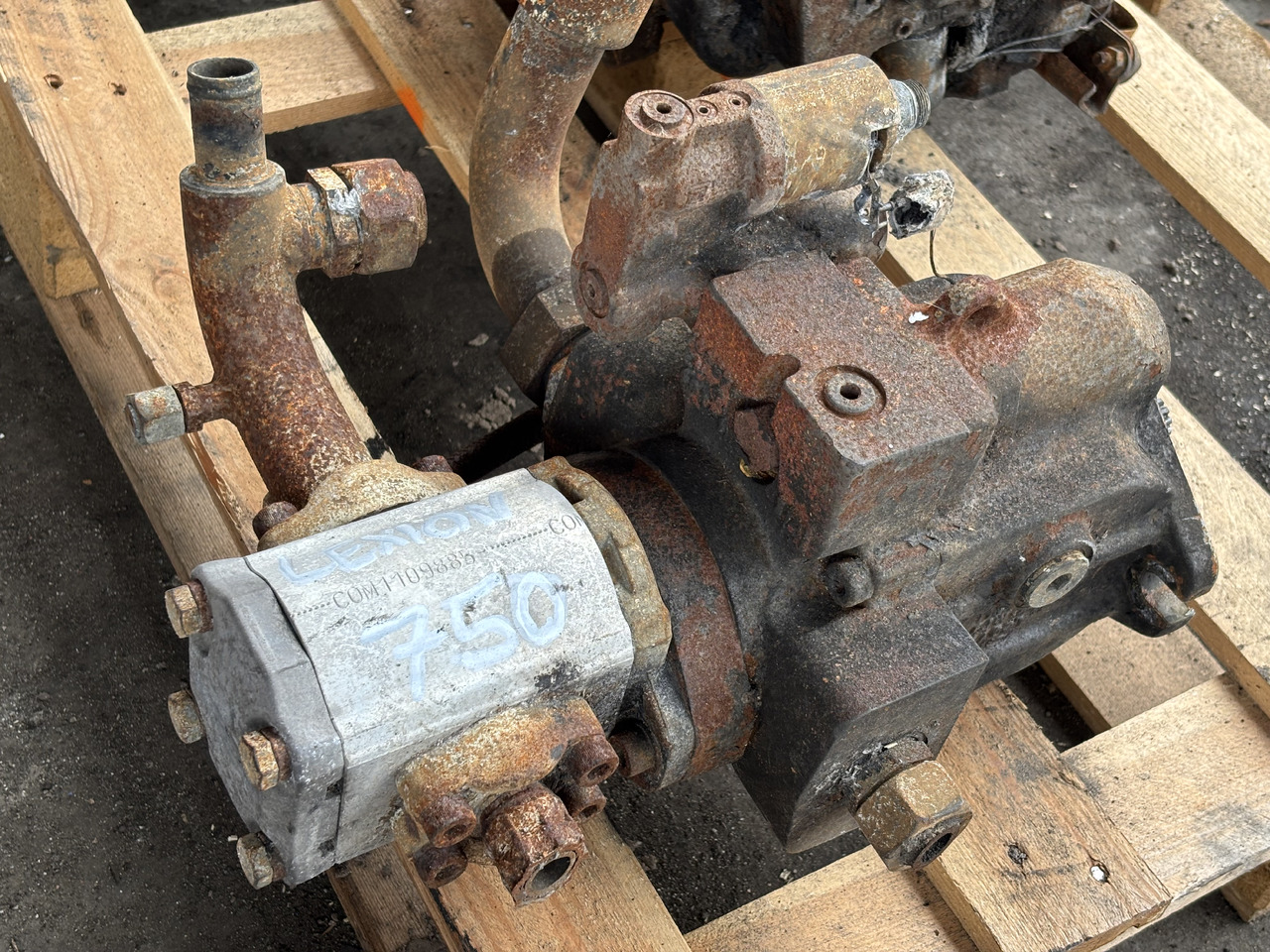 Claas Lexion 750 Danfos Bosch Rexroth Pompa Hydrauliczna KRR045DECD2NN KRR045 83024430 - Hydraulipumppu - Maatalouskoneet: kuva Claas Lexion 750 Danfos Bosch Rexroth Pompa Hydrauliczna KRR045DECD2NN KRR045 83024430 - Hydraulipumppu - Maatalouskoneet Claas Lexion 750 Danfos Bosch Rexroth Pompa Hydrauliczna KRR045DECD2NN KRR045 83024430 - Hydraulipumppu - Maatalouskoneet: kuva Claas Lexion 750 Danfos Bosch Rexroth Pompa Hydrauliczna KRR045DECD2NN KRR045 83024430 - Hydraulipumppu - Maatalouskoneet