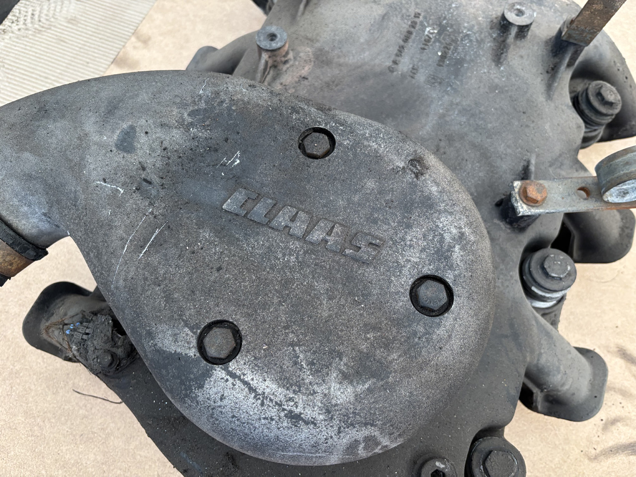 Claas Lexion 780 Kolektor Ssący OM502LA 5420982317 5420980617 - Imusarja - Leikkuupuimuri: kuva Claas Lexion 780 Kolektor Ssący OM502LA 5420982317 5420980617 - Imusarja - Leikkuupuimuri Claas Lexion 780 Kolektor Ssący OM502LA 5420982317 5420980617 - Imusarja - Leikkuupuimuri: kuva Claas Lexion 780 Kolektor Ssący OM502LA 5420982317 5420980617 - Imusarja - Leikkuupuimuri