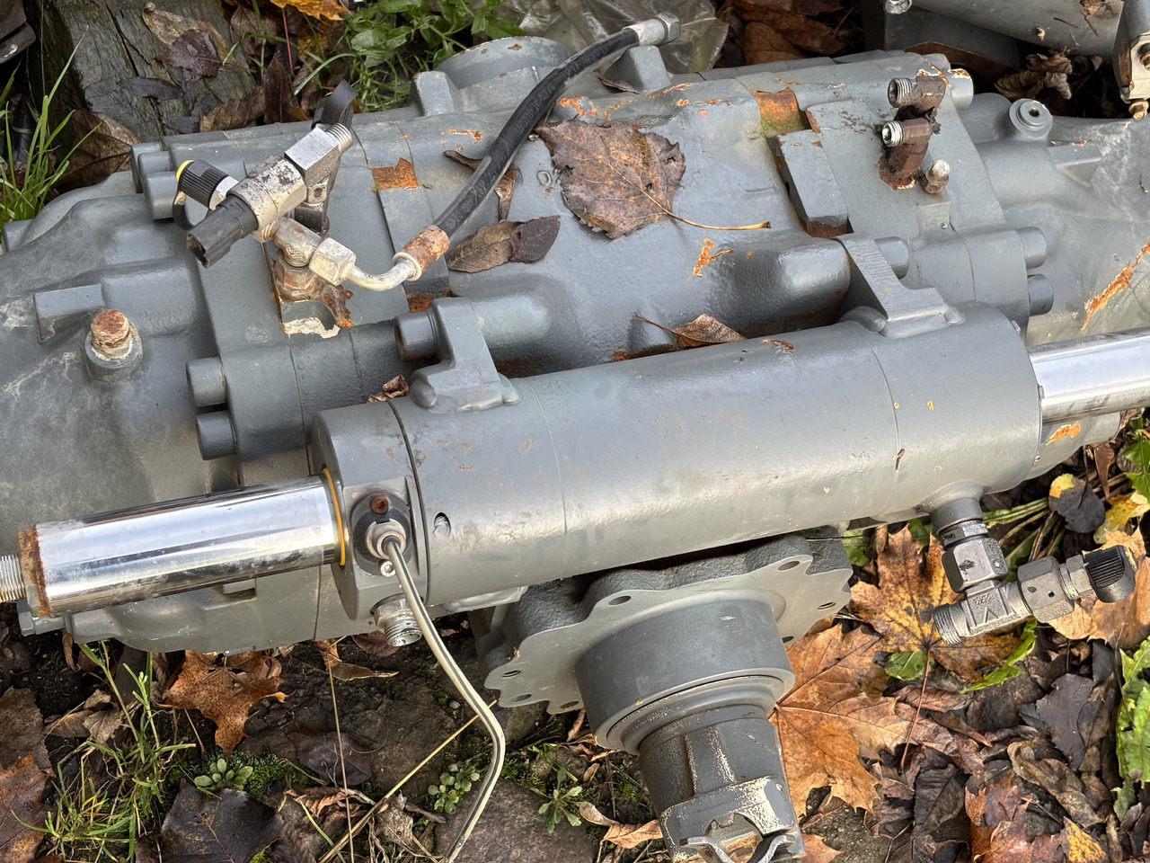 Claas Scorpion 635 Centralna Środkowa Obudowa Osi Przedniej 0019242110 00 1924 211 0 - Etuakseli - Traktori: kuva Claas Scorpion 635 Centralna Środkowa Obudowa Osi Przedniej 0019242110 00 1924 211 0 - Etuakseli - Traktori Claas Scorpion 635 Centralna Środkowa Obudowa Osi Przedniej 0019242110 00 1924 211 0 - Etuakseli - Traktori: kuva Claas Scorpion 635 Centralna Środkowa Obudowa Osi Przedniej 0019242110 00 1924 211 0 - Etuakseli - Traktori