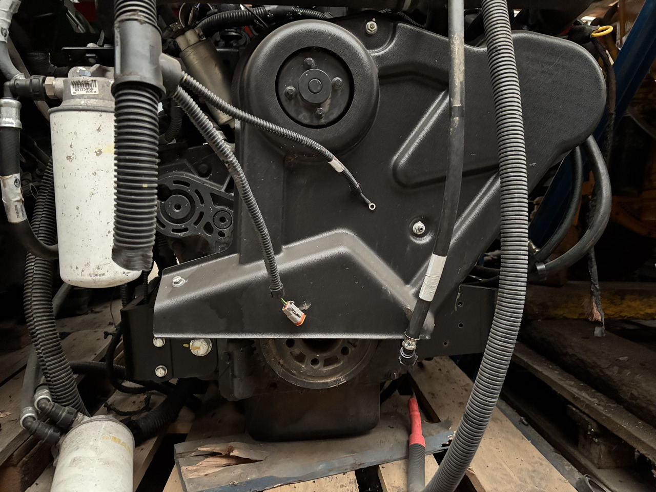 DEUTZ 3.6 75 KM (55.4 kW) Silnik CZĘŚCI Manitou MT1033TCD3.6L04 MT 1033 TCD 3.6 L04 C4DI90 - Moottori ja osat - Rakennuskoneet: kuva  DEUTZ 3.6 75 KM (55.4 kW) Silnik CZĘŚCI Manitou MT1033TCD3.6L04 MT 1033 TCD 3.6 L04 C4DI90 - Moottori ja osat - Rakennuskoneet DEUTZ 3.6 75 KM (55.4 kW) Silnik CZĘŚCI Manitou MT1033TCD3.6L04 MT 1033 TCD 3.6 L04 C4DI90 - Moottori ja osat - Rakennuskoneet: kuva  DEUTZ 3.6 75 KM (55.4 kW) Silnik CZĘŚCI Manitou MT1033TCD3.6L04 MT 1033 TCD 3.6 L04 C4DI90 - Moottori ja osat - Rakennuskoneet