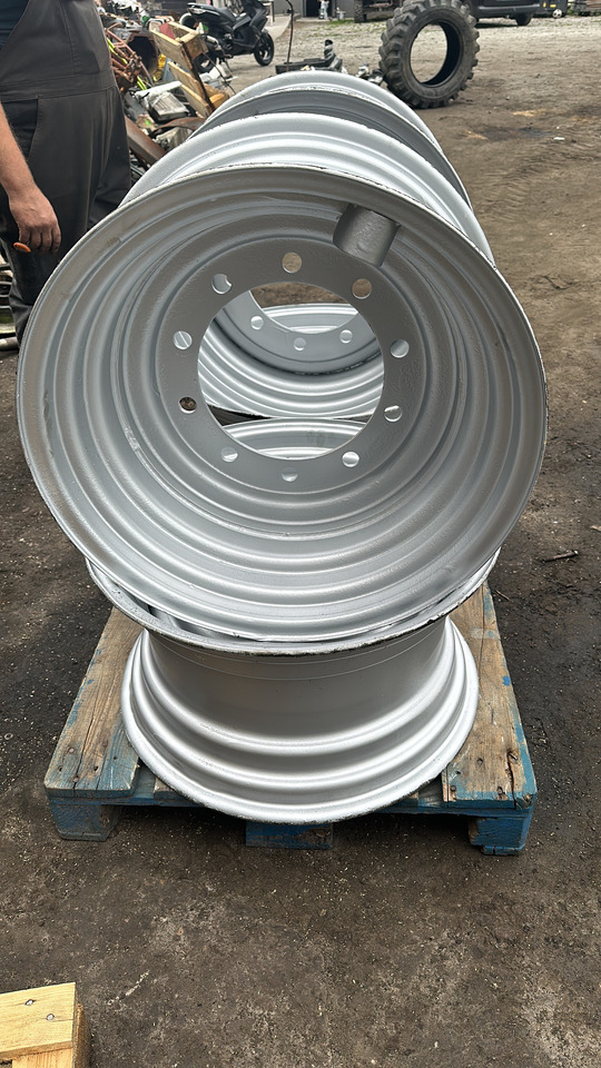 Felga 24 cale 10 szpilek 13 x 24 , DW13x24 - Vanne - Maatalouskoneet: kuva Felga 24 cale 10 szpilek 13 x 24 , DW13x24 - Vanne - Maatalouskoneet Felga 24 cale 10 szpilek 13 x 24 , DW13x24 - Vanne - Maatalouskoneet: kuva Felga 24 cale 10 szpilek 13 x 24 , DW13x24 - Vanne - Maatalouskoneet