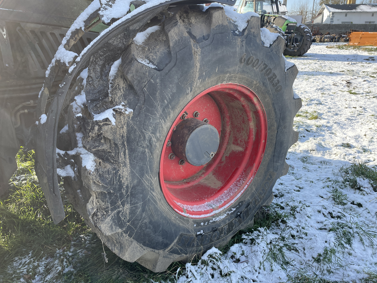 Fendt 828 Vario - opona 600/70R30 600/70/30 - Täydellinen pyörä - Maatalouskoneet: kuva Fendt 828 Vario - opona 600/70R30 600/70/30 - Täydellinen pyörä - Maatalouskoneet Fendt 828 Vario - opona 600/70R30 600/70/30 - Täydellinen pyörä - Maatalouskoneet: kuva Fendt 828 Vario - opona 600/70R30 600/70/30 - Täydellinen pyörä - Maatalouskoneet