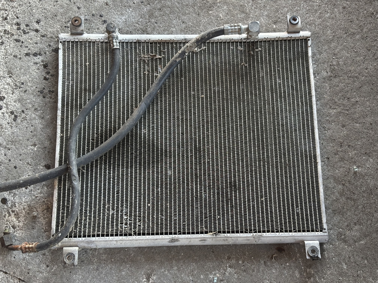 JCB 531-70 Chłodnica Klimatyzacji - Ilmastoinnin kompressori - Rakennuskoneet: kuva JCB 531-70 Chłodnica Klimatyzacji - Ilmastoinnin kompressori - Rakennuskoneet JCB 531-70 Chłodnica Klimatyzacji - Ilmastoinnin kompressori - Rakennuskoneet: kuva JCB 531-70 Chłodnica Klimatyzacji - Ilmastoinnin kompressori - Rakennuskoneet