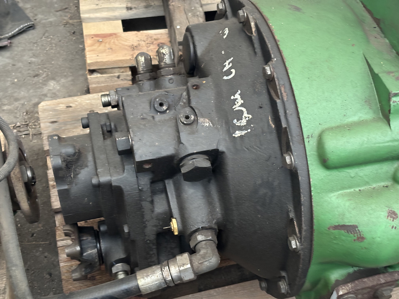 John Deere 3200, 3220, 3400 Silnik Słupek Blok Koło Zamachowe Kolektor Wał Wałek 4045HZ275 - Vauhtipyörä - Maatalouskoneet: kuva John Deere 3200, 3220, 3400 Silnik Słupek Blok Koło Zamachowe Kolektor Wał Wałek 4045HZ275 - Vauhtipyörä - Maatalouskoneet John Deere 3200, 3220, 3400 Silnik Słupek Blok Koło Zamachowe Kolektor Wał Wałek 4045HZ275 - Vauhtipyörä - Maatalouskoneet: kuva John Deere 3200, 3220, 3400 Silnik Słupek Blok Koło Zamachowe Kolektor Wał Wałek 4045HZ275 - Vauhtipyörä - Maatalouskoneet