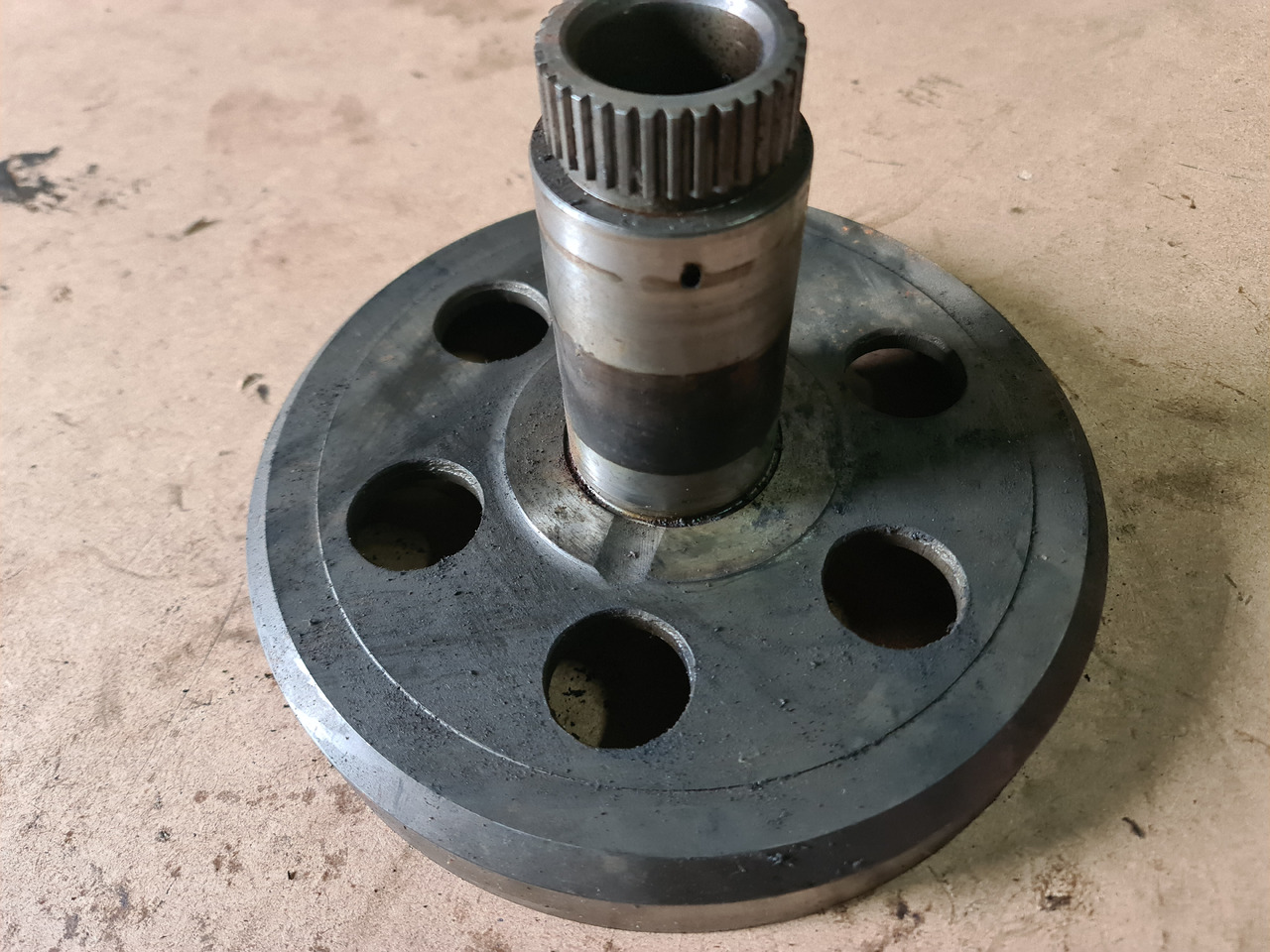 John Deere 4650, 4850 Wał Wejściowy z Przekładnią R70848 - Vetoakseli - Maatalouskoneet: kuva John Deere 4650, 4850 Wał Wejściowy z Przekładnią R70848 - Vetoakseli - Maatalouskoneet John Deere 4650, 4850 Wał Wejściowy z Przekładnią R70848 - Vetoakseli - Maatalouskoneet: kuva John Deere 4650, 4850 Wał Wejściowy z Przekładnią R70848 - Vetoakseli - Maatalouskoneet