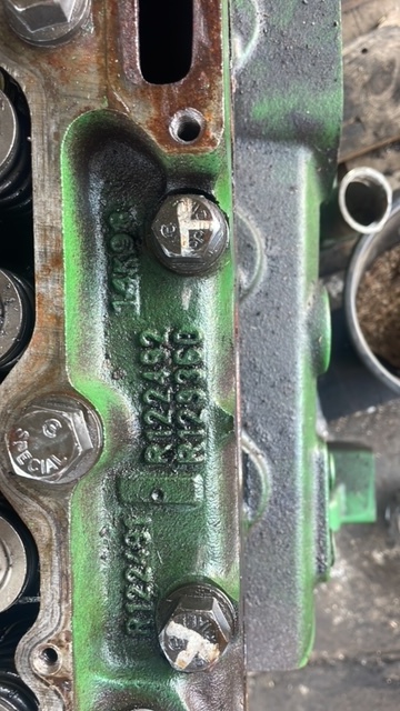 John Deere 6081 głowica cylindrów R122491 , r122492 - Sylinteripää - Maatalouskoneet: kuva  John Deere 6081 głowica cylindrów R122491 , r122492 - Sylinteripää - Maatalouskoneet John Deere 6081 głowica cylindrów R122491 , r122492 - Sylinteripää - Maatalouskoneet: kuva  John Deere 6081 głowica cylindrów R122491 , r122492 - Sylinteripää - Maatalouskoneet