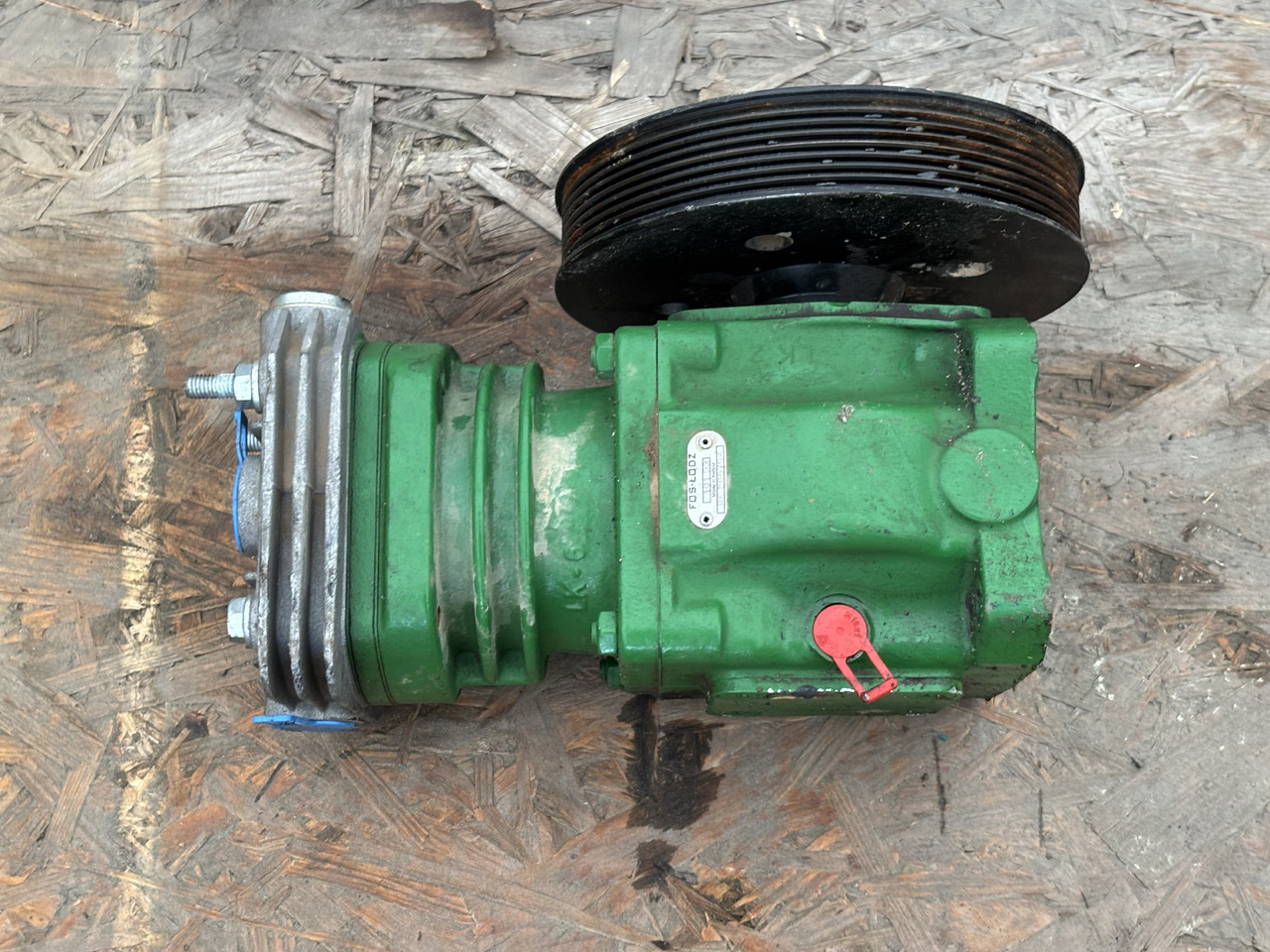 John Deere 8R 8RX 250 310 370 410 Kompresor Powietrza RE585794 - Kompressori - Maatalouskoneet: kuva John Deere 8R 8RX 250 310 370 410 Kompresor Powietrza RE585794 - Kompressori - Maatalouskoneet John Deere 8R 8RX 250 310 370 410 Kompresor Powietrza RE585794 - Kompressori - Maatalouskoneet: kuva John Deere 8R 8RX 250 310 370 410 Kompresor Powietrza RE585794 - Kompressori - Maatalouskoneet