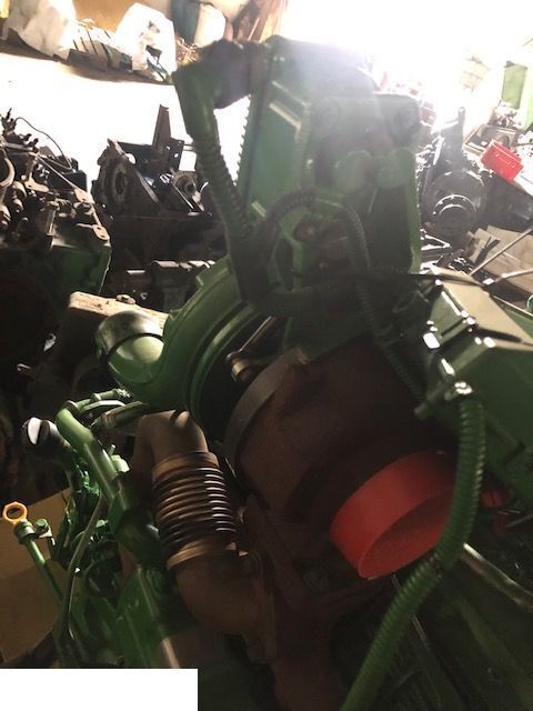 Turboahdin - Maatalouskoneet John Deere - Turbospręźarka Borg Warner Dz100201: kuva Turboahdin - Maatalouskoneet John Deere - Turbospręźarka Borg Warner Dz100201