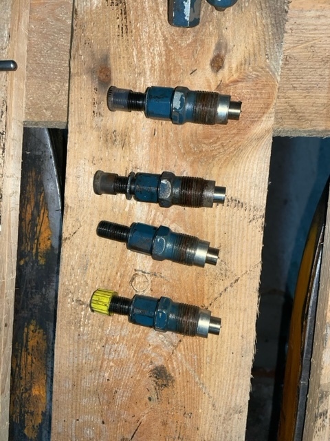 Kubota V3600-T pompa wtryskowa wtryski - Polttoainepumppu - Maatalouskoneet: kuva Kubota V3600-T pompa wtryskowa wtryski - Polttoainepumppu - Maatalouskoneet Kubota V3600-T pompa wtryskowa wtryski - Polttoainepumppu - Maatalouskoneet: kuva Kubota V3600-T pompa wtryskowa wtryski - Polttoainepumppu - Maatalouskoneet