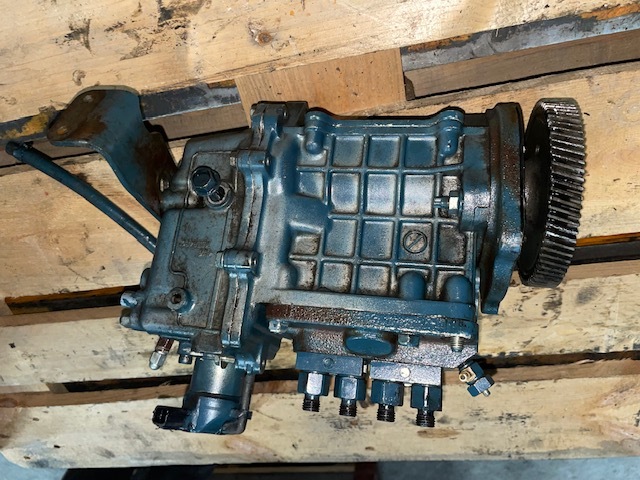 Kubota V3600-T pompa wtryskowa wtryski - Polttoainepumppu - Maatalouskoneet: kuva Kubota V3600-T pompa wtryskowa wtryski - Polttoainepumppu - Maatalouskoneet Kubota V3600-T pompa wtryskowa wtryski - Polttoainepumppu - Maatalouskoneet: kuva Kubota V3600-T pompa wtryskowa wtryski - Polttoainepumppu - Maatalouskoneet