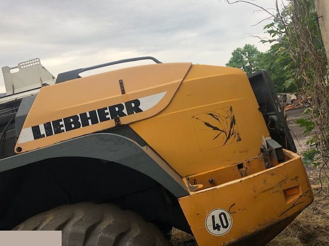 Liebherr 564 - Pokrywa Silnika - Suojuskoppa - Rakennuskoneet: kuva Liebherr 564 - Pokrywa Silnika - Suojuskoppa - Rakennuskoneet Liebherr 564 - Pokrywa Silnika - Suojuskoppa - Rakennuskoneet: kuva Liebherr 564 - Pokrywa Silnika - Suojuskoppa - Rakennuskoneet