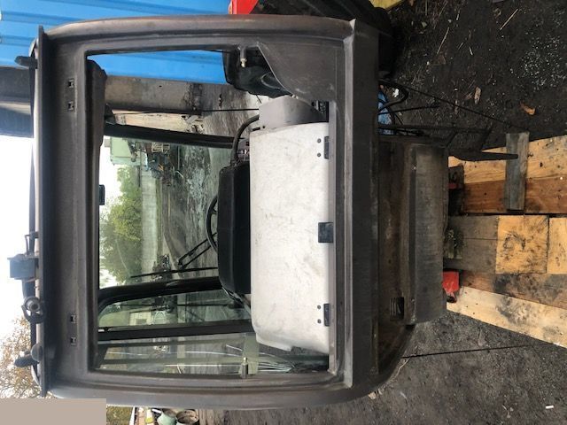 Manitou - Kabina - Ohjaamo - Maatalouskoneet: kuva Manitou - Kabina - Ohjaamo - Maatalouskoneet Manitou - Kabina - Ohjaamo - Maatalouskoneet: kuva Manitou - Kabina - Ohjaamo - Maatalouskoneet