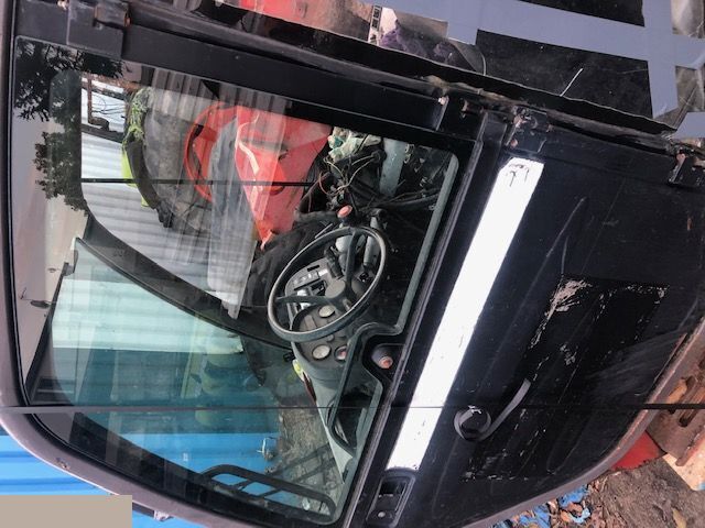 Manitou - Kabina - Ohjaamo - Maatalouskoneet: kuva Manitou - Kabina - Ohjaamo - Maatalouskoneet Manitou - Kabina - Ohjaamo - Maatalouskoneet: kuva Manitou - Kabina - Ohjaamo - Maatalouskoneet