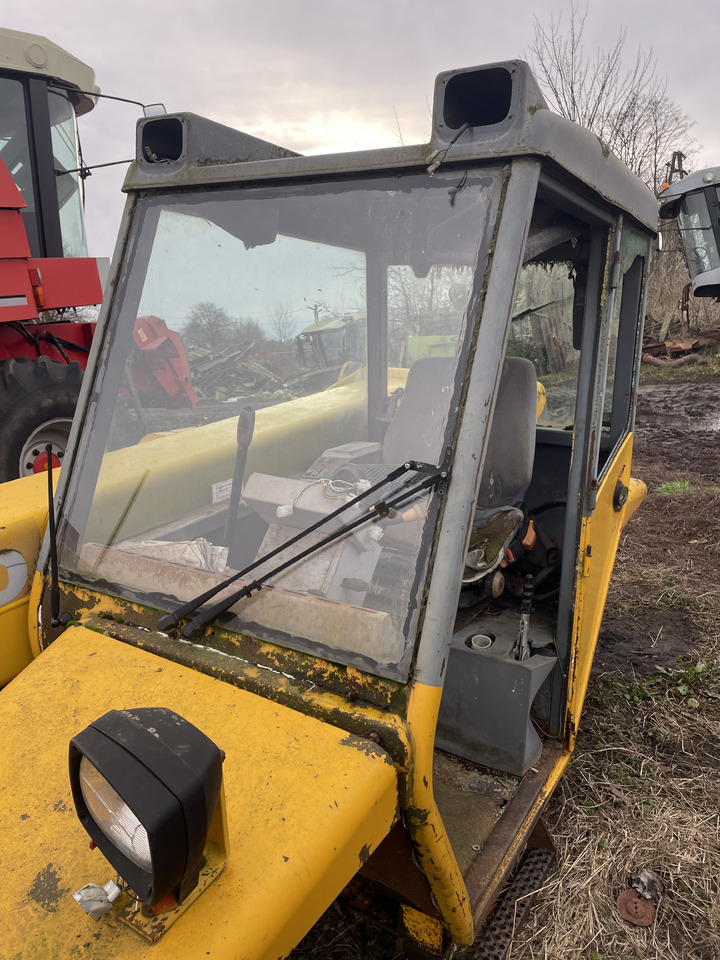 Matbro TS280 - kabina - Ohjaamo - Materiaalinkäsittely: kuva  Matbro TS280 - kabina - Ohjaamo - Materiaalinkäsittely Matbro TS280 - kabina - Ohjaamo - Materiaalinkäsittely: kuva  Matbro TS280 - kabina - Ohjaamo - Materiaalinkäsittely