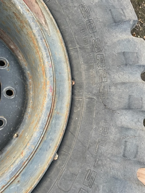 Opona Goodyear 20.5r25 - Rengas - Maatalouskoneet: kuva Opona Goodyear 20.5r25 - Rengas - Maatalouskoneet Opona Goodyear 20.5r25 - Rengas - Maatalouskoneet: kuva Opona Goodyear 20.5r25 - Rengas - Maatalouskoneet