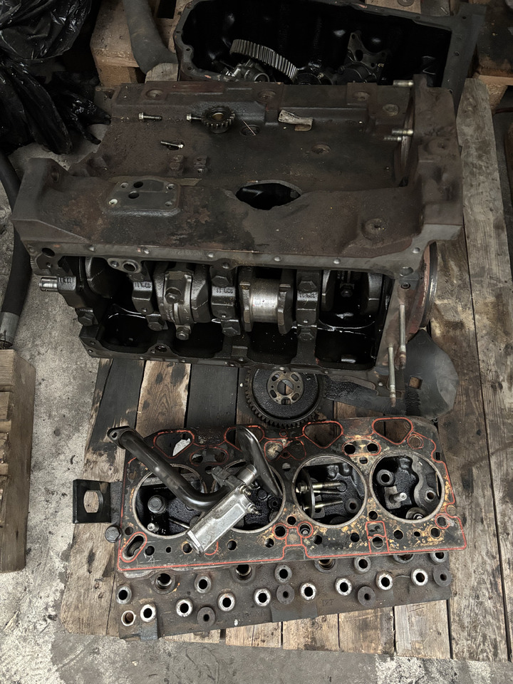 Perkins 1906/2200 Silnik Miska Wał Koło Zamachowe CZĘŚCI - Vauhtipyörä - Maatalouskoneet: kuva Perkins 1906/2200 Silnik Miska Wał Koło Zamachowe CZĘŚCI - Vauhtipyörä - Maatalouskoneet Perkins 1906/2200 Silnik Miska Wał Koło Zamachowe CZĘŚCI - Vauhtipyörä - Maatalouskoneet: kuva Perkins 1906/2200 Silnik Miska Wał Koło Zamachowe CZĘŚCI - Vauhtipyörä - Maatalouskoneet