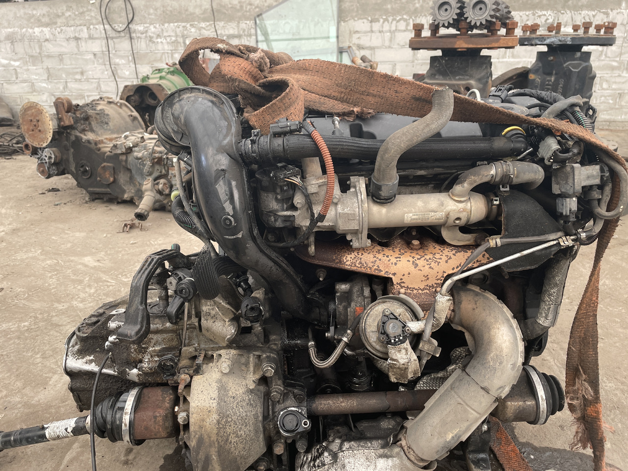 Peugeot Citroen silnik 2,0 HDI - kompletny ze skrzynią - Moottori - Henkilöauto: kuva Peugeot Citroen silnik 2,0 HDI - kompletny ze skrzynią - Moottori - Henkilöauto Peugeot Citroen silnik 2,0 HDI - kompletny ze skrzynią - Moottori - Henkilöauto: kuva Peugeot Citroen silnik 2,0 HDI - kompletny ze skrzynią - Moottori - Henkilöauto