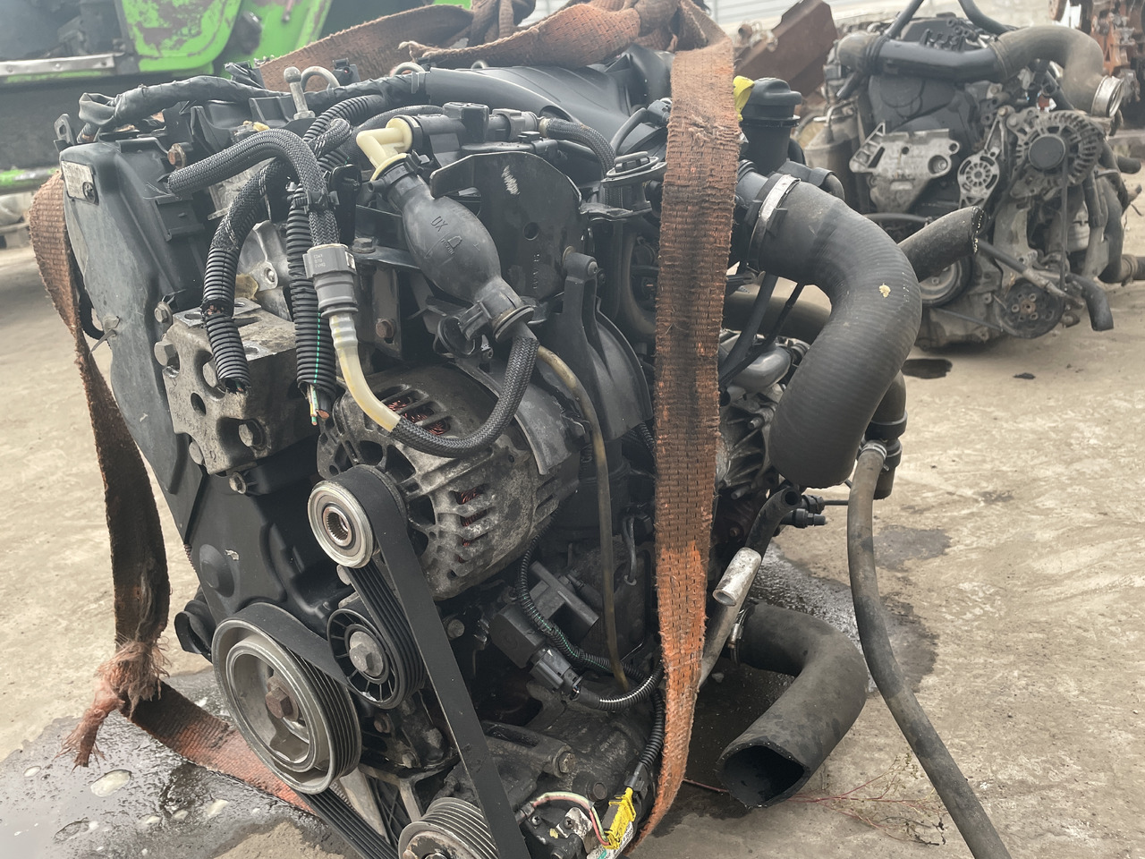 Peugeot Citroen silnik 2,0 HDI - kompletny ze skrzynią - Moottori - Henkilöauto: kuva Peugeot Citroen silnik 2,0 HDI - kompletny ze skrzynią - Moottori - Henkilöauto Peugeot Citroen silnik 2,0 HDI - kompletny ze skrzynią - Moottori - Henkilöauto: kuva Peugeot Citroen silnik 2,0 HDI - kompletny ze skrzynią - Moottori - Henkilöauto