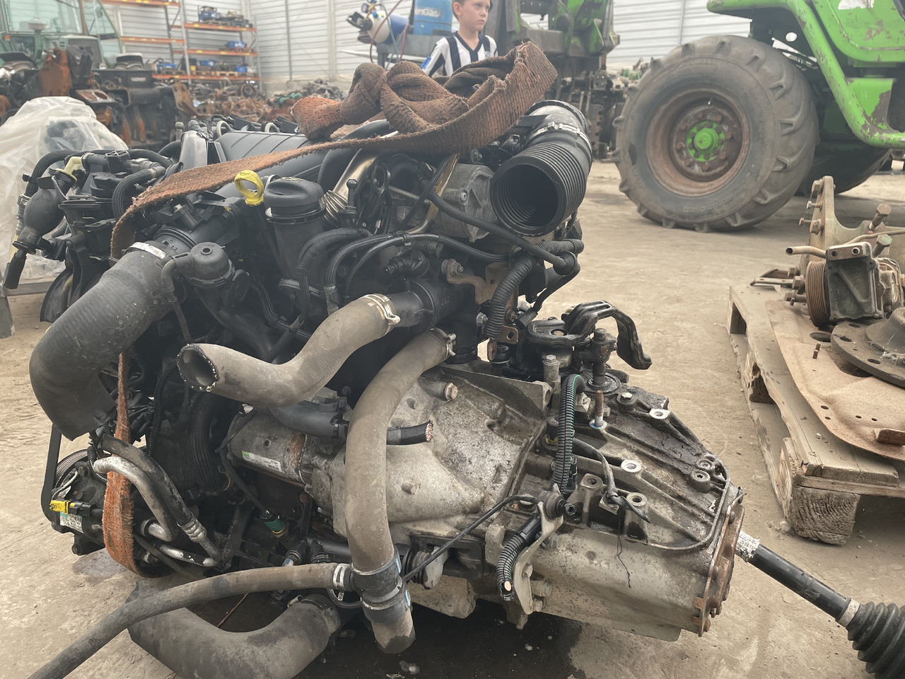 Peugeot Citroen silnik 2,0 HDI - kompletny ze skrzynią - Moottori - Henkilöauto: kuva Peugeot Citroen silnik 2,0 HDI - kompletny ze skrzynią - Moottori - Henkilöauto Peugeot Citroen silnik 2,0 HDI - kompletny ze skrzynią - Moottori - Henkilöauto: kuva Peugeot Citroen silnik 2,0 HDI - kompletny ze skrzynią - Moottori - Henkilöauto
