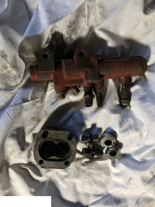 Pompa Hamulcowa Manitou - Jarruosat - Maatalouskoneet: kuva Pompa Hamulcowa Manitou - Jarruosat - Maatalouskoneet Pompa Hamulcowa Manitou - Jarruosat - Maatalouskoneet: kuva Pompa Hamulcowa Manitou - Jarruosat - Maatalouskoneet