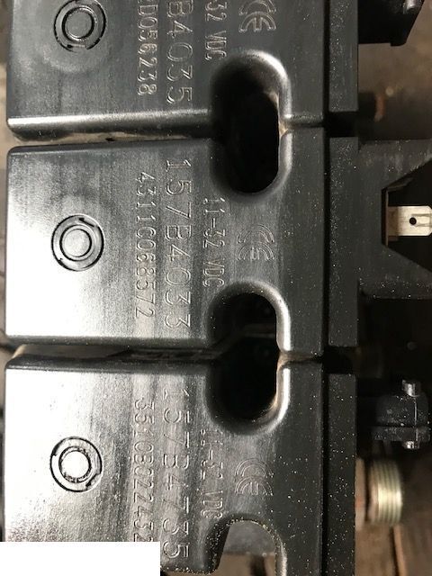 Sauer Danfoss - Rozdzielacz - Hydrauliventtiili - Maatalouskoneet: kuva Sauer Danfoss - Rozdzielacz - Hydrauliventtiili - Maatalouskoneet Sauer Danfoss - Rozdzielacz - Hydrauliventtiili - Maatalouskoneet: kuva Sauer Danfoss - Rozdzielacz - Hydrauliventtiili - Maatalouskoneet