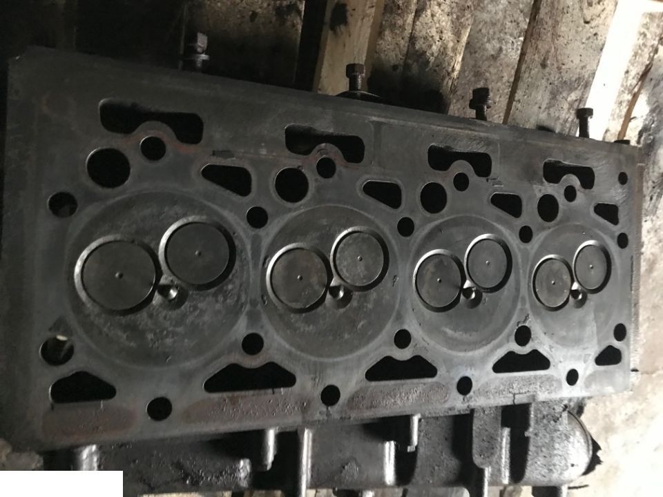 Silnik Case Dt 246 Głowica - CZĘŚĆ ORYGINALNA - Sylinteripää - Maatalouskoneet: kuva Silnik Case Dt 246 Głowica - CZĘŚĆ ORYGINALNA - Sylinteripää - Maatalouskoneet Silnik Case Dt 246 Głowica - CZĘŚĆ ORYGINALNA - Sylinteripää - Maatalouskoneet: kuva Silnik Case Dt 246 Głowica - CZĘŚĆ ORYGINALNA - Sylinteripää - Maatalouskoneet