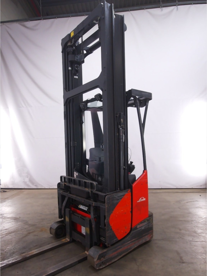 Linde R14X-03 - Työntömastotrukki: kuva Linde R14X-03 - Työntömastotrukki Linde R14X-03 - Työntömastotrukki: kuva Linde R14X-03 - Työntömastotrukki