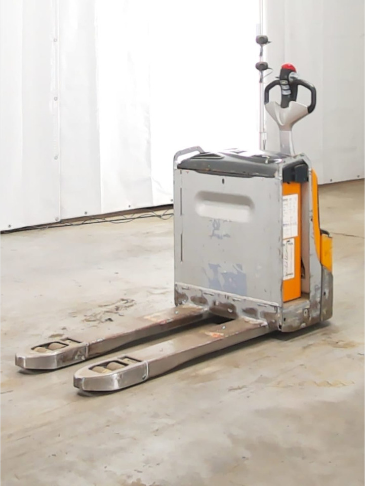 STILL EXU18 - Haarukkavaunu: kuva STILL EXU18 - Haarukkavaunu STILL EXU18 - Haarukkavaunu: kuva STILL EXU18 - Haarukkavaunu