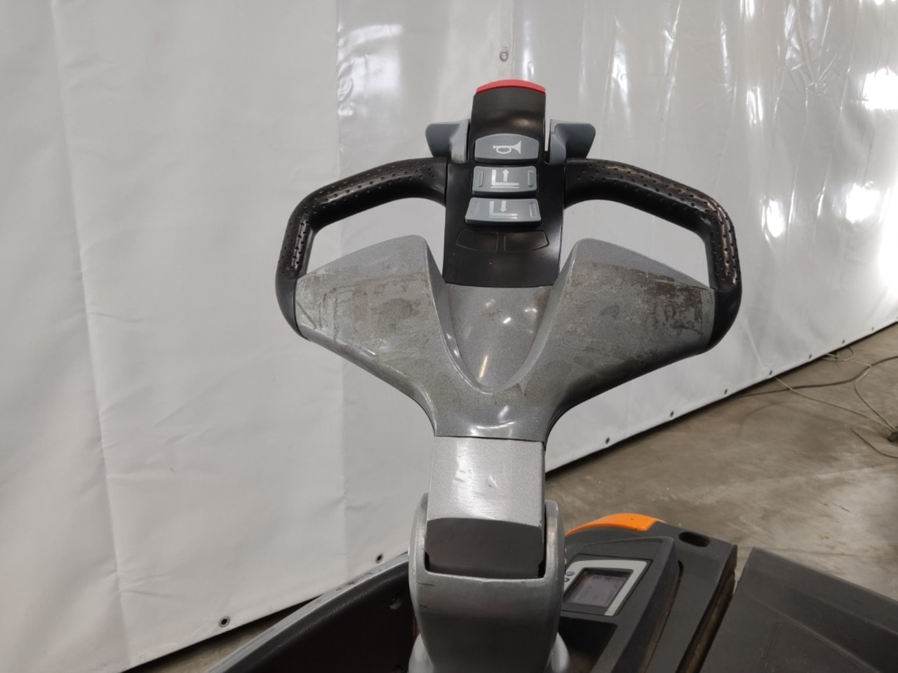 STILL EXV16 - Pinoamistrukki: kuva STILL EXV16 - Pinoamistrukki STILL EXV16 - Pinoamistrukki: kuva STILL EXV16 - Pinoamistrukki